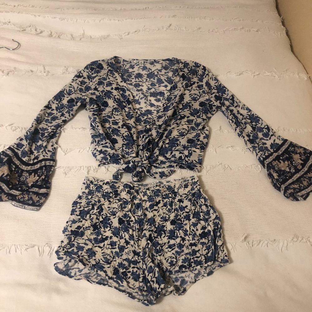 2 Piece Floral Set